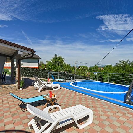 Cvetkova Hiza Sa Jacuzzijem Villa ตูเฮลย์สเก ตอปลิตเซ ภายนอก รูปภาพ